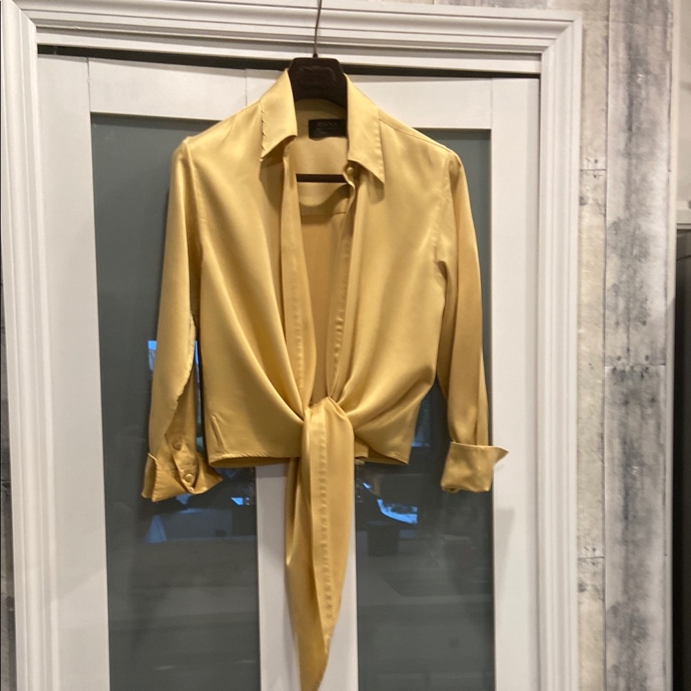 Dana Buchman Yellow Tie-Front Blouse
